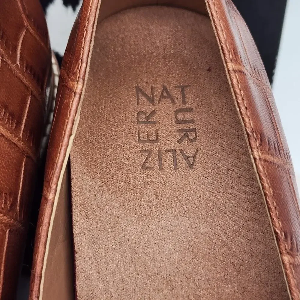 NEW Naturalizer Darry English Tea Croc Embossed Leather Loafers Women's Size 12M